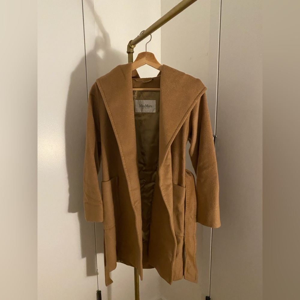 Tan and brown coat with pockets #tanbrowncoat